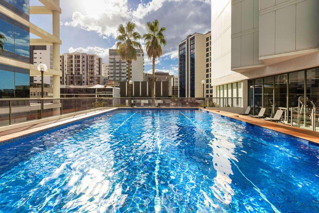 อโมรา บริสเบน Hotel สิ่งอำนวยความสะดวก รูปภาพ The pool at the hotel