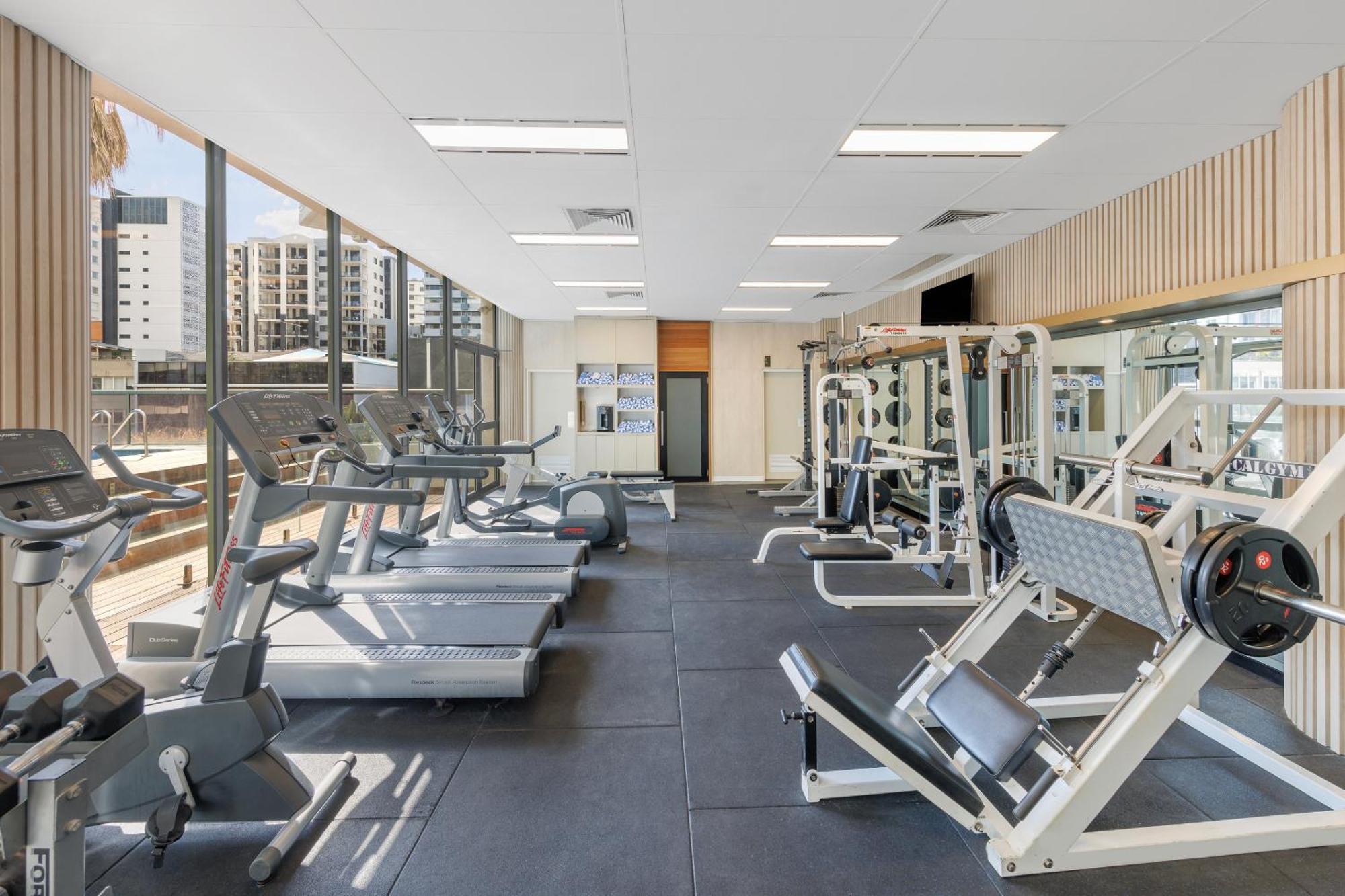 อโมรา บริสเบน Hotel ภายนอก รูปภาพ The gym at the hotel