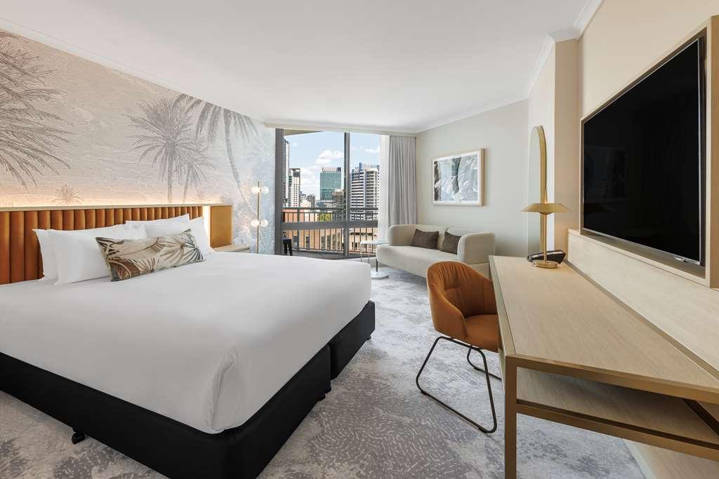 อโมรา บริสเบน Hotel ห้อง รูปภาพ A guest room at the hotel